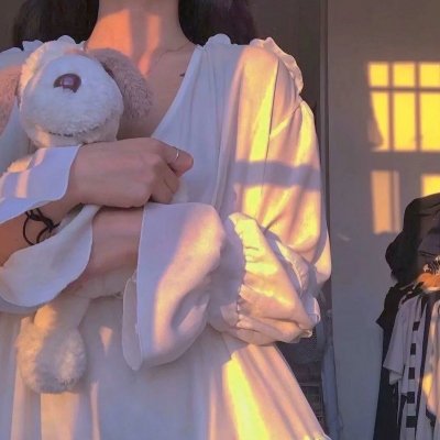 在远处永远守候着你